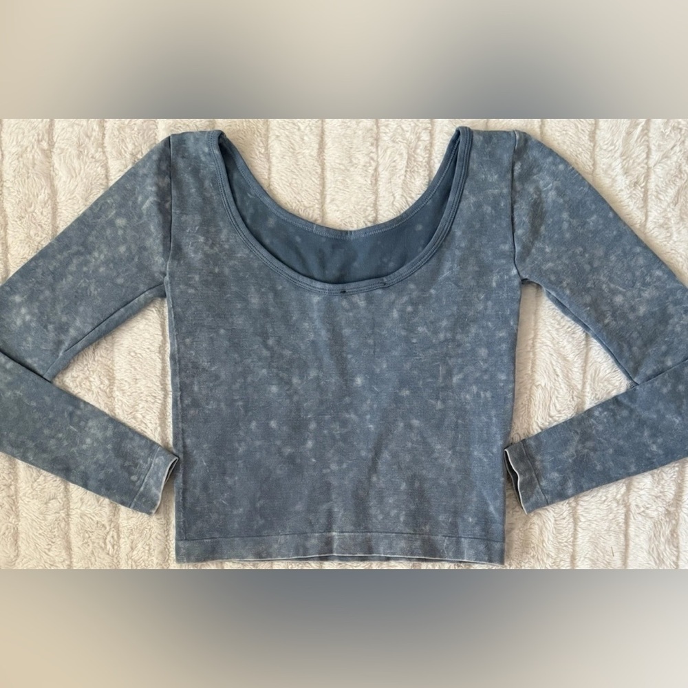 Lulus Women’s Blue Long Sleeve Scoop Back Crop Top Stretch Size Small - Picture 3 of 6